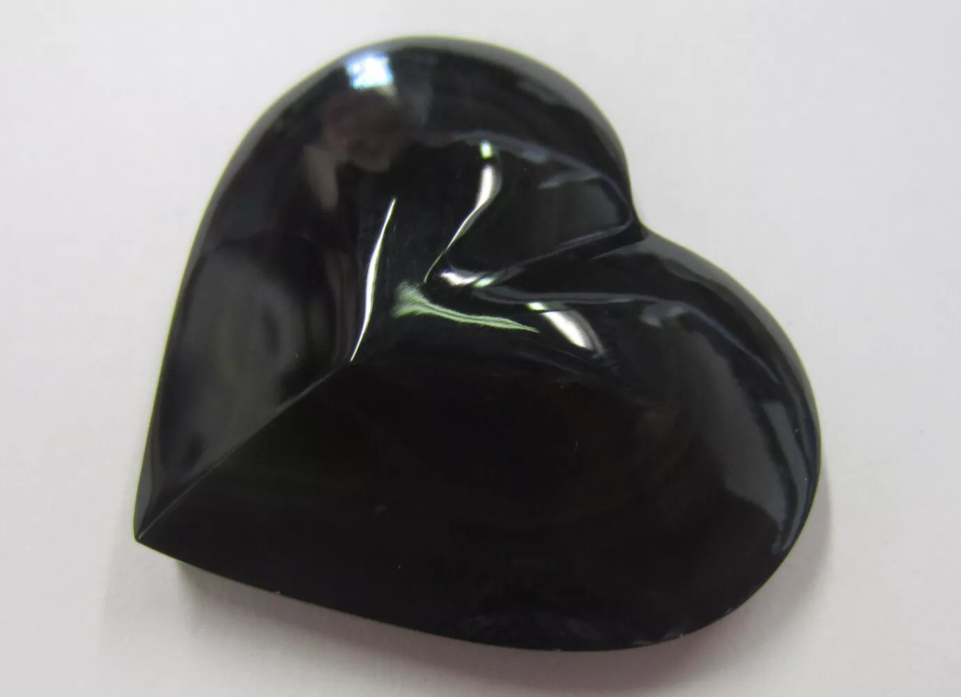 34.25mmx31.85mm Natural Rainbow Obsidian Heart Cabochon Gemstones Gems Cabs